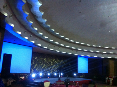 北京望京西區(qū)燈光音響租賃|舞臺(tái)大屏設(shè)備出租安裝公司_周邊服務(wù)欄目